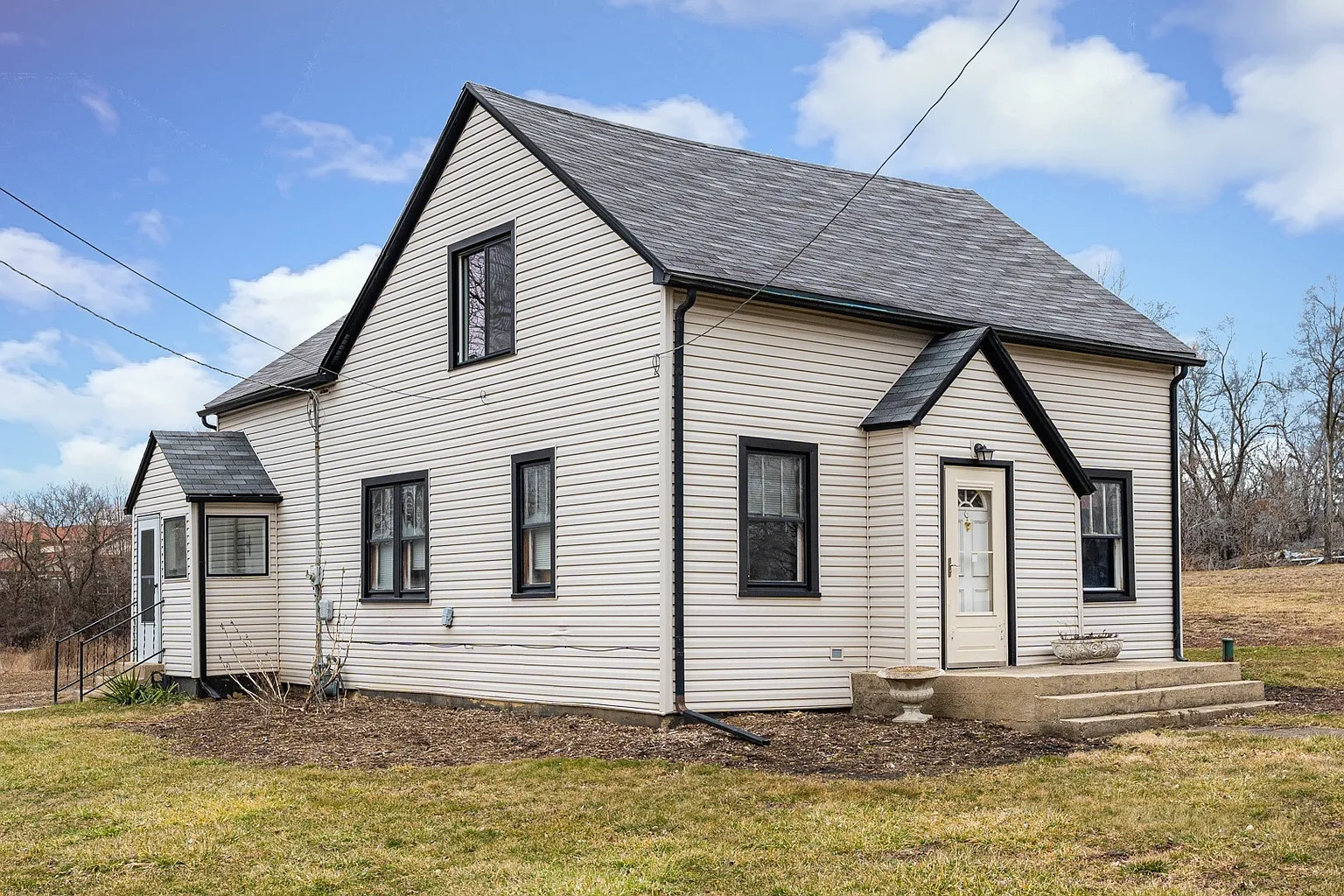 6N150 Garden Ave photo 1