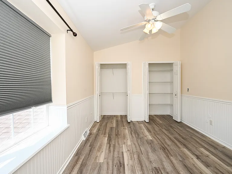 655 Almas Ct — Photo 23