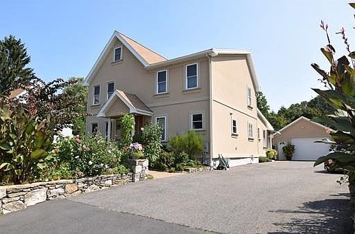 1st image of 352 Washington St
