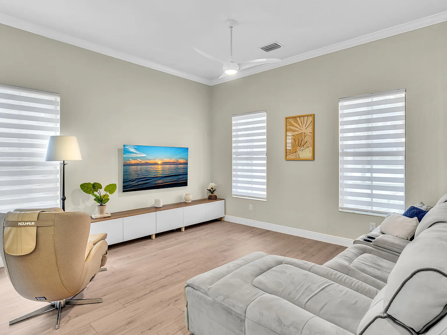 3 bed, 2.5 bath, 1654 sqft, $5,499 — Photo 4