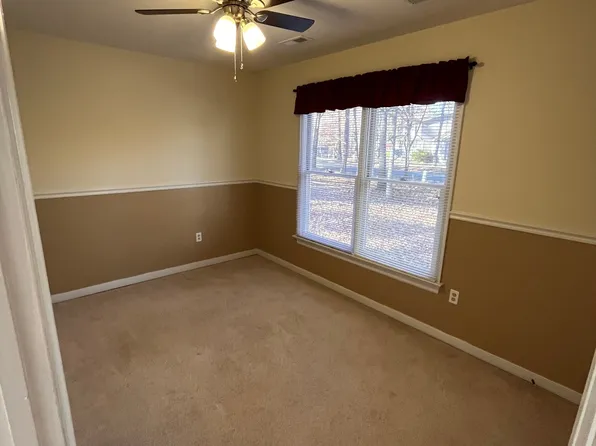 (undisclosed Address), Ruther Glen, VA 22546