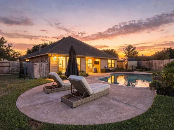 3203 Cactus Heights Ln, Pearland, TX 77581