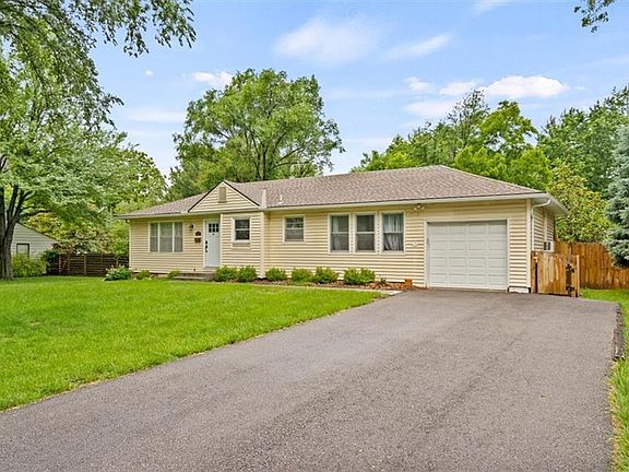2nd image of 7610 Reinhardt Dr