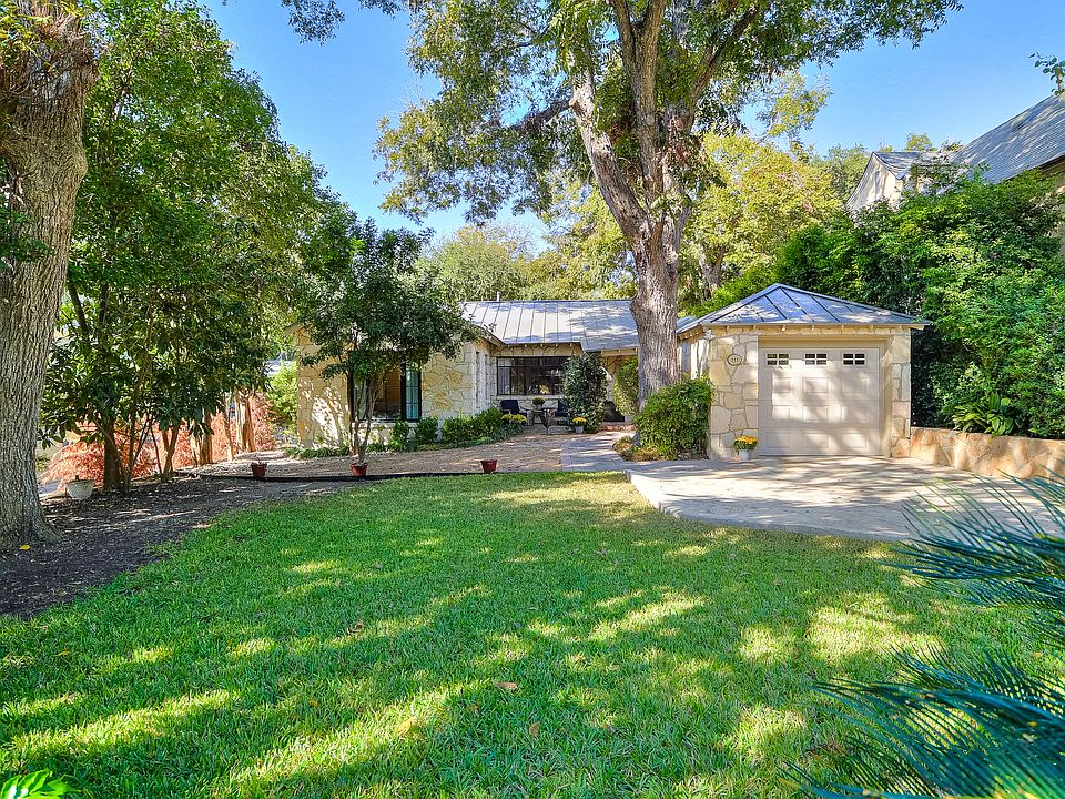 1st image of 111 Encino Ave