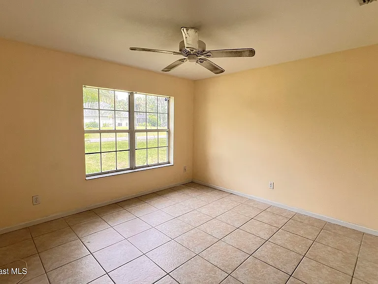 2681 Madden Ave SW — Photo 2