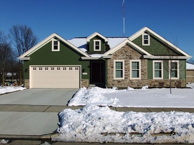 1st image of 2676 Oak Knoll Dr