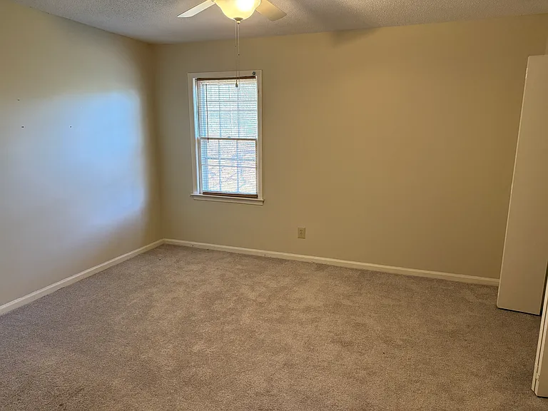 803 Captain Kell Dr — Photo 16