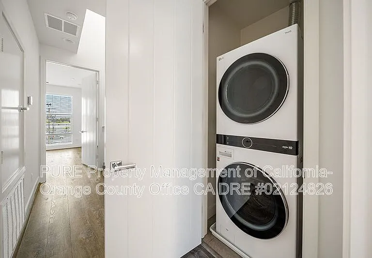 661 W 17th St — Photo 39