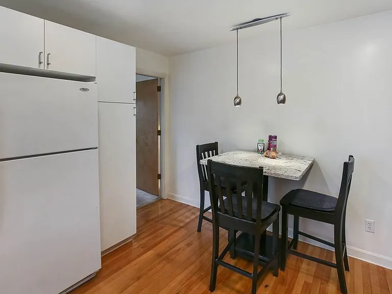 4 Dean St #3 — Photo 5