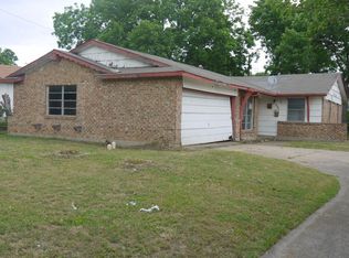 447 Southport Dr, Dallas, TX 75232