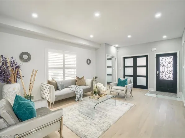 318 Wallace St, Shelburne, ON L9V 2S2