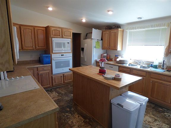 5th image of 19316 E Baldwin Ln