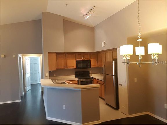 5th image of 13036 Mulberry Park Dr APT 421