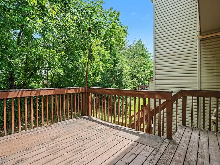 686 Huffine Manor Cir — Photo 18