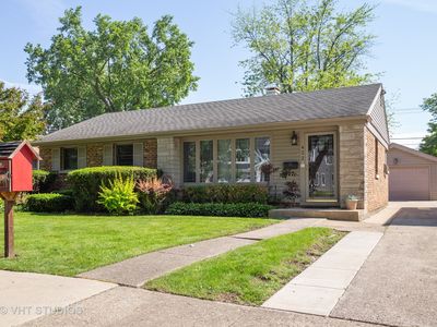 433 N Highland Ave, Elmhurst, IL, 60126