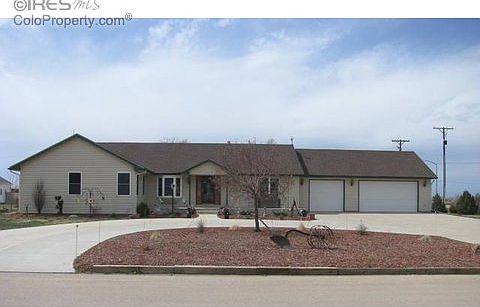3rd image of 402 N Garden Ct