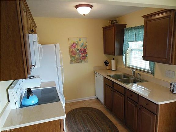 5th image of 7015 Cedarhurst Dr #8B