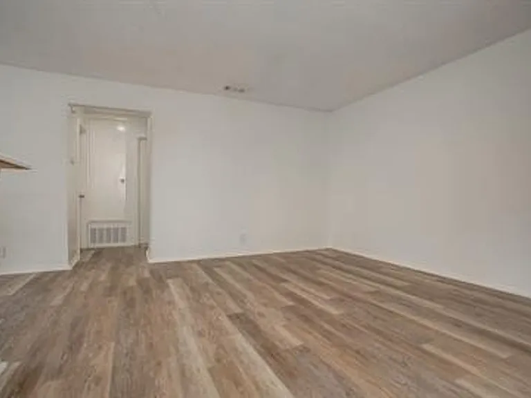 2310 Rachael Court — Photo 18
