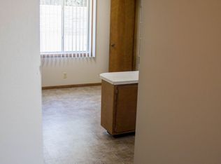 Canterbury-8 Apts., Lincoln, NE 68512