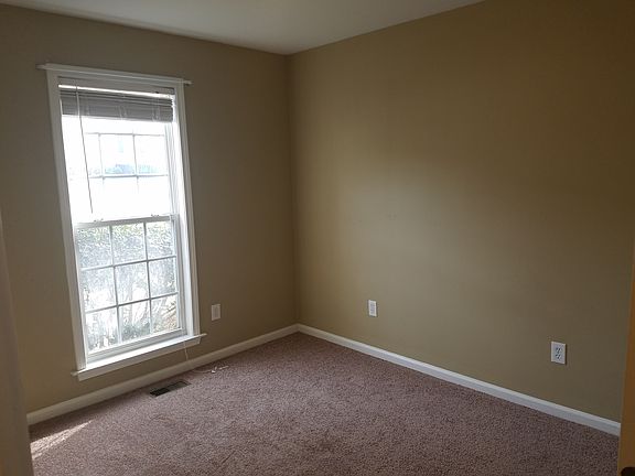 2nd image of 4 Groveton Ct