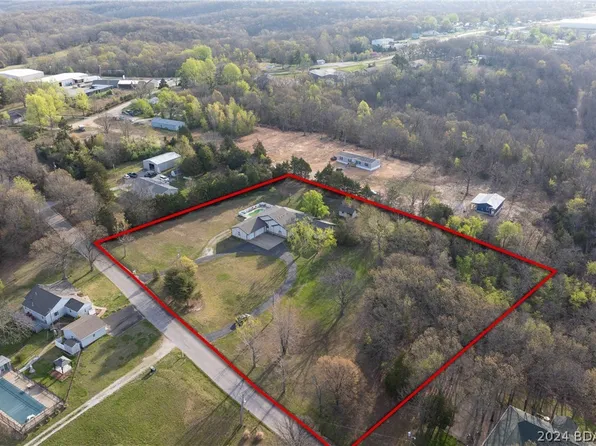 294 Westwood Dr, Camdenton, MO 65020