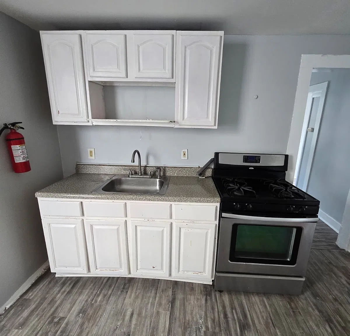 3 bed, $1,795 — Photo 1
