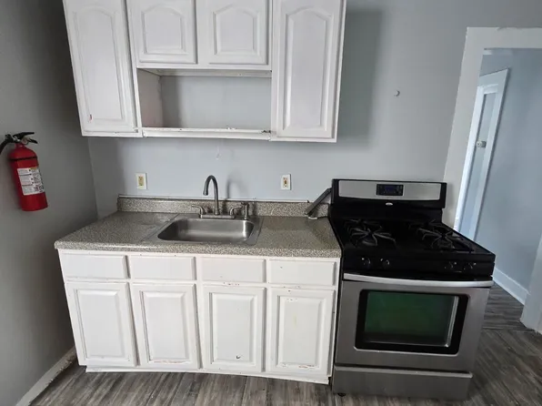 2 Montrose Ter APT 2, Irvington, NJ 07111