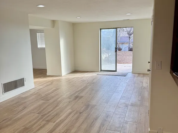 1349 E 3090 N, North Ogden, UT 84414