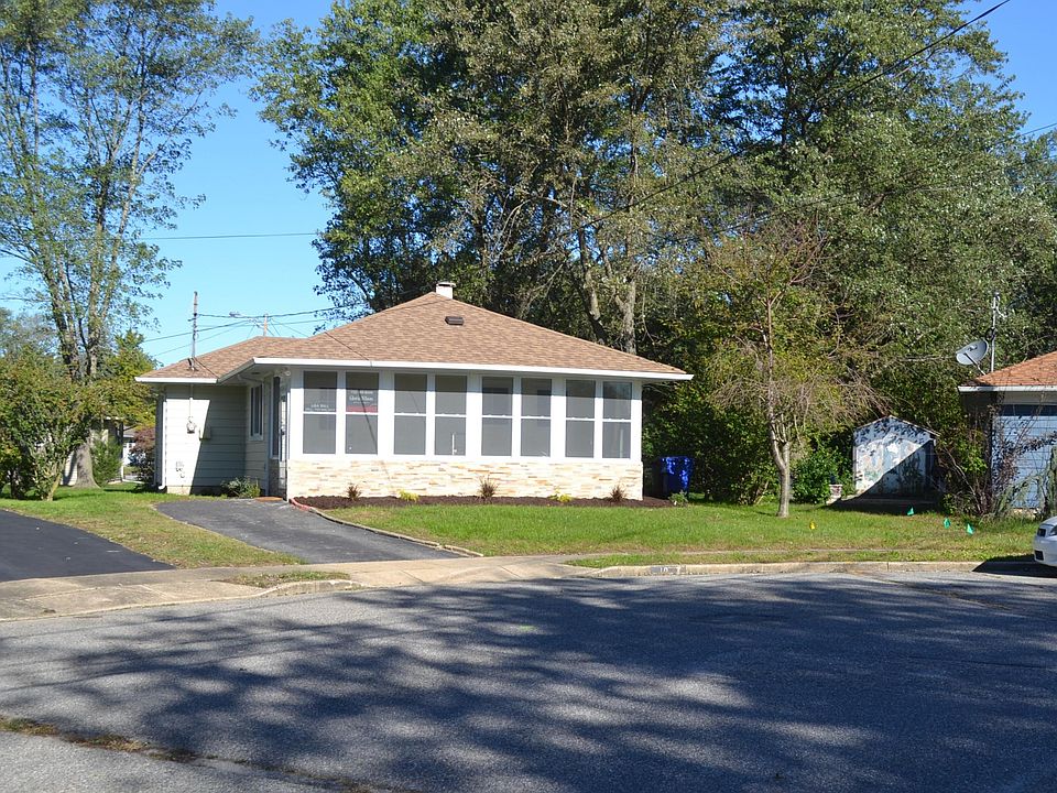 1st image of 10 Catalina Ct