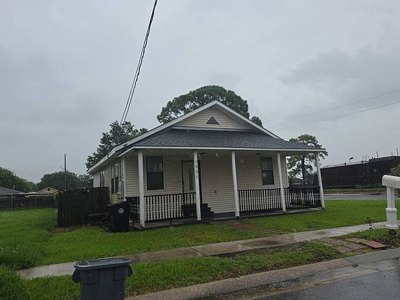 2nd image of 7901 Danube Rd