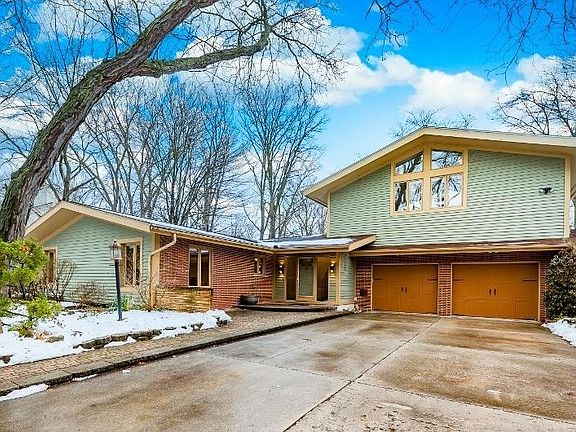 2nd image of 8303 S Huron River Dr