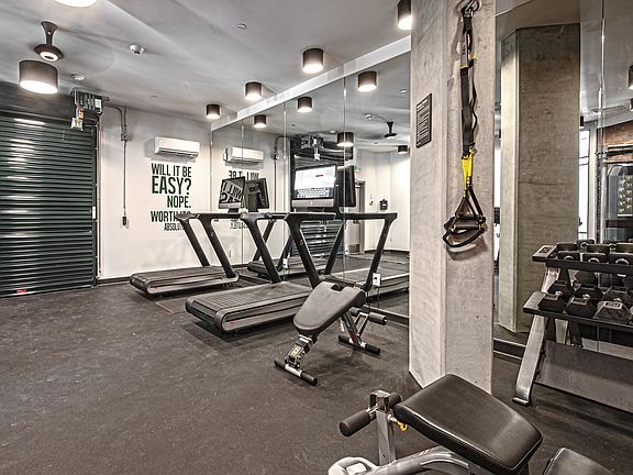 5th image of 10032 Edmonds Way