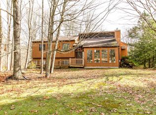 1 Myers Ln, Hyde Park, NY 12538