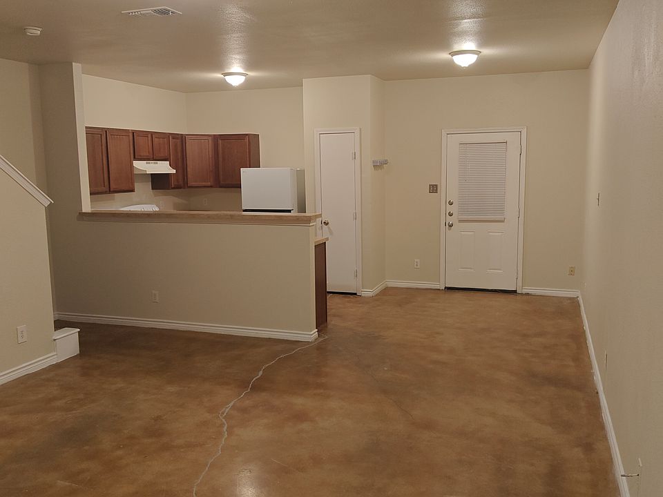1st image of 7814 Kingsbury Way Unit 3