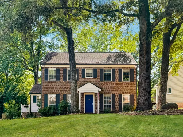 8509 Golf Ridge Dr, Charlotte, NC 28277