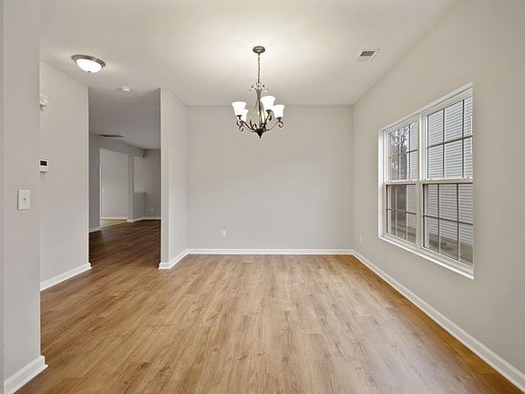 4th image of 4201 Hampstead Village Dr