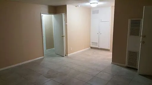 2 bed, 900 sqft, $1,795 — Photo 3