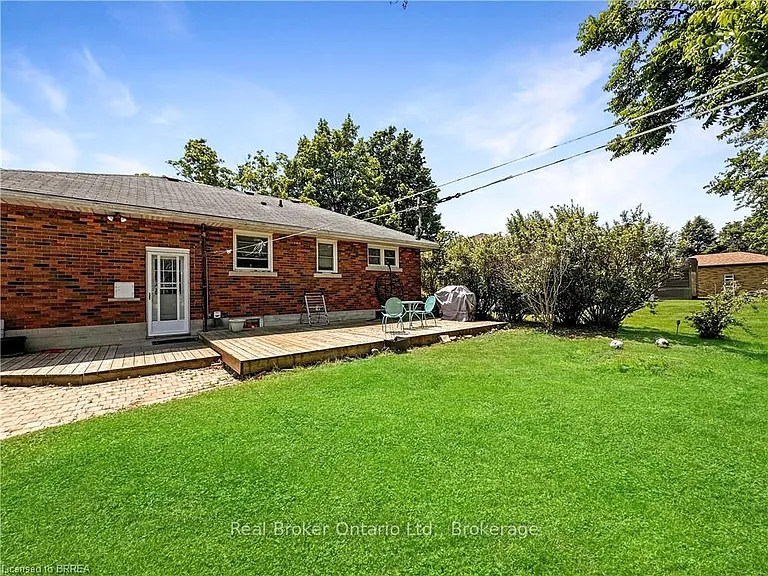 3 Westview Ave — Photo 32