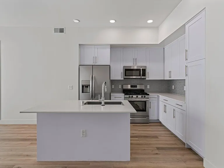 7300 E Earll Dr #1018 — Photo 7