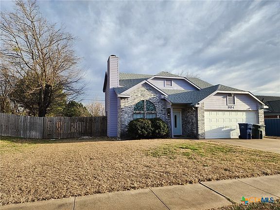 2nd image of 304 E Hogan Dr