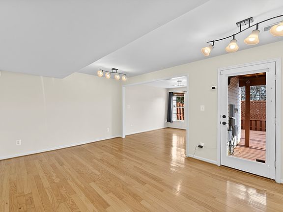 5th image of 13599 Bathgate Dr