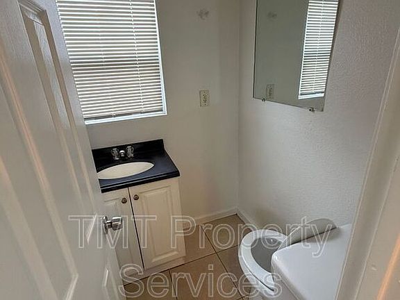 3rd image of 3747 9th Ave #B