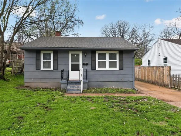 5842 Bellefontaine Ave, Kansas City, MO 64130