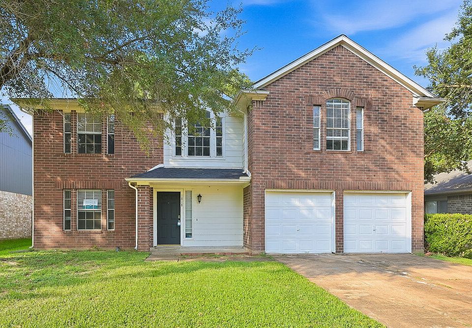 1st image of 1818 Oak Ridge Dr