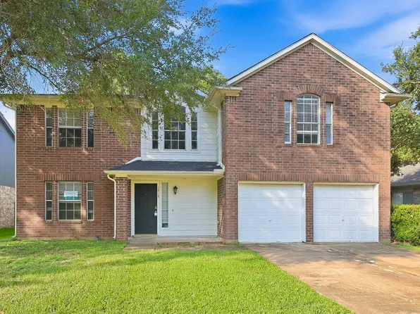 1818 Oak Ridge Dr, Kemah, TX 77565