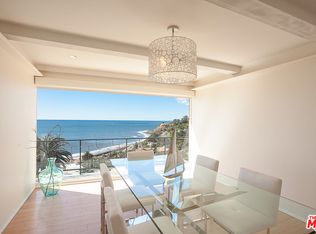 315 N Las Casas Ave, Pacific Palisades, CA 90272