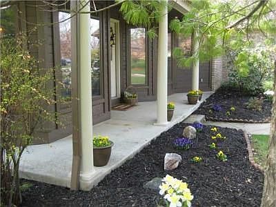2nd image of 8543 Chateau Dr NW