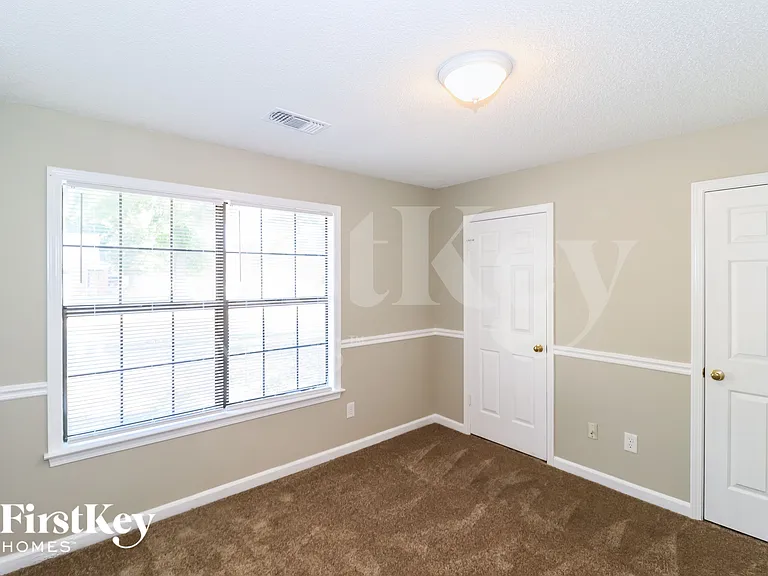 2515 Laurelcrest Dr — Photo 11
