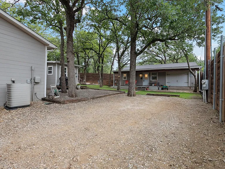 4016 Cactus Dr — Photo 10