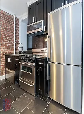 Rented by REAL New York | media 11